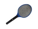 Raqueta mata mosquitos mediante descarga electrica