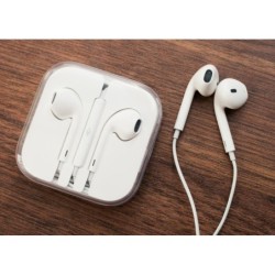 Auricular EarPods de Apple con Micrófono