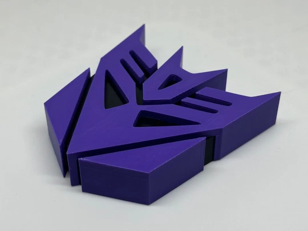 Emblema Decepticon inspirado en Transformers - Impresión 3D en PETG