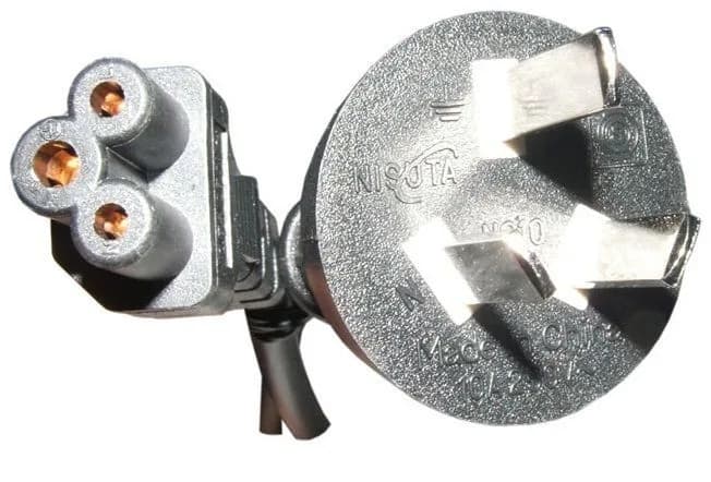 Cable alimentacion tipo trebol 220V para cargador notebooks