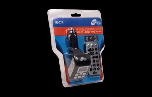 Transmisor Noganet FM y manos libres Bluetooth para auto NG-27A